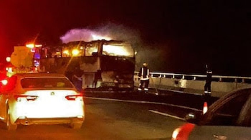 “Saudi Arabia Tragedy: Collision Triggers Massive Fire on Bus Carrying Telangana Umrah Pilgrims; Several Feared Dead, Rescue Operations Underway”